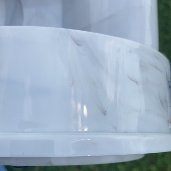 Relisted 10 compartment multi use revolving organizer faux marble look - Picture 12 of 12